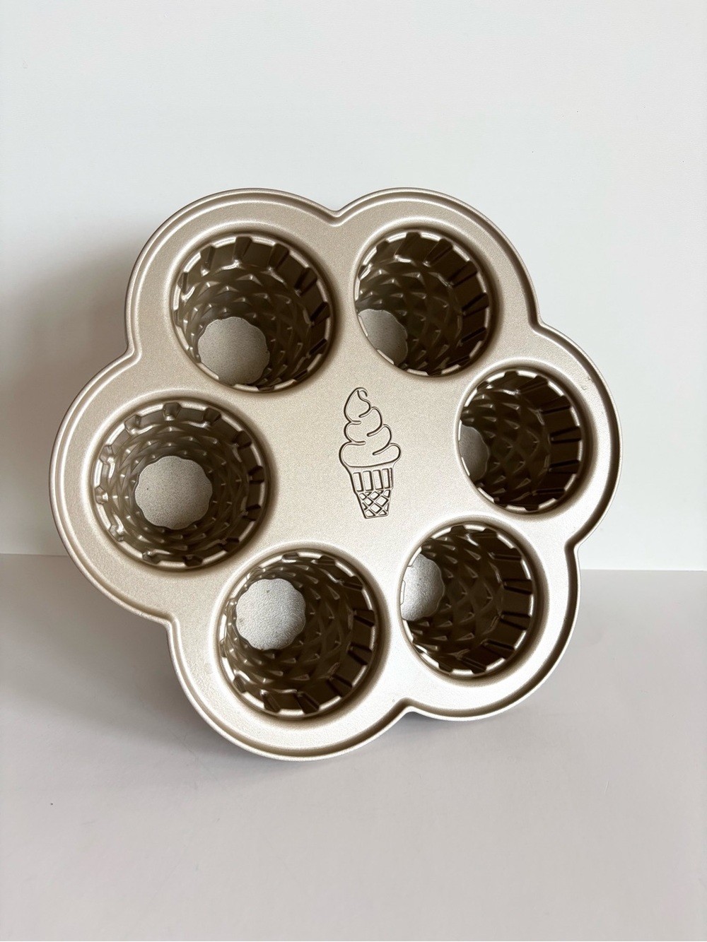 Nordic Ware Ice Cream Cone Cupcake Pan Metallic Champagne